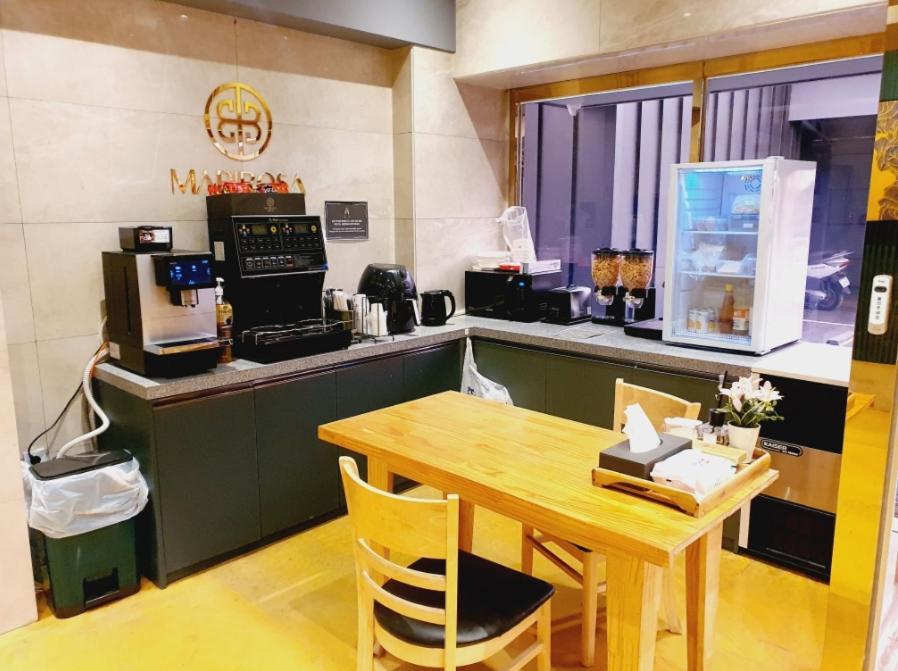 Mariposa Hotel Songtan Пхёнтхэк Экстерьер фото