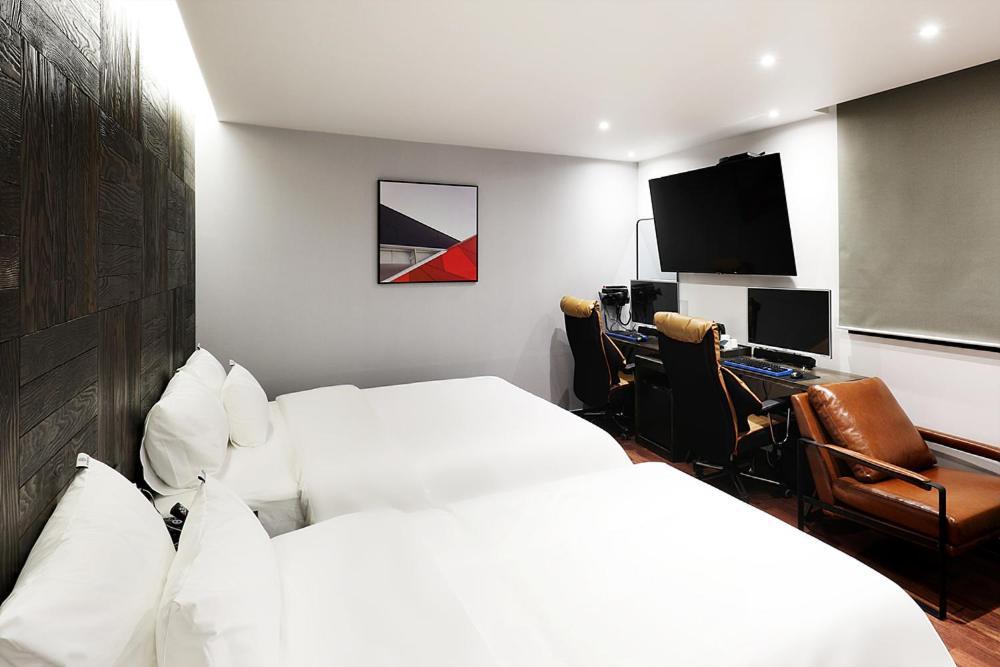 Mariposa Hotel Songtan Пхёнтхэк Экстерьер фото